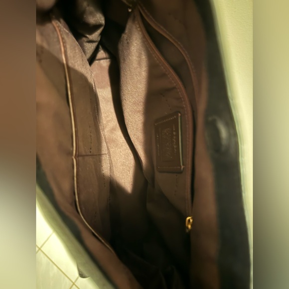 Coach Black Leather Shoulder Bag with Gold Hardware - Picture 7 of 8
